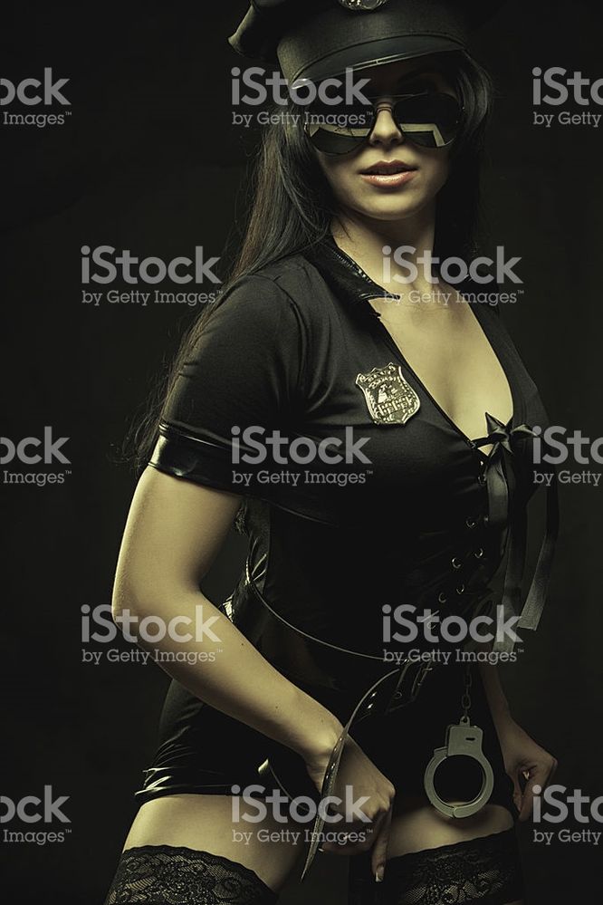 Policewoman.jpg